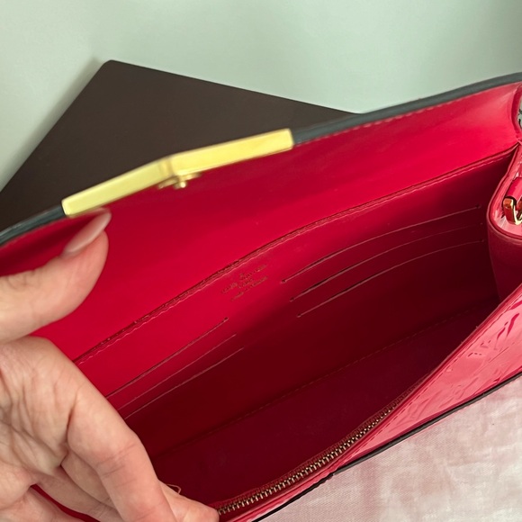 Louis Vuitton hot pink clutch - Picture 4 of 5